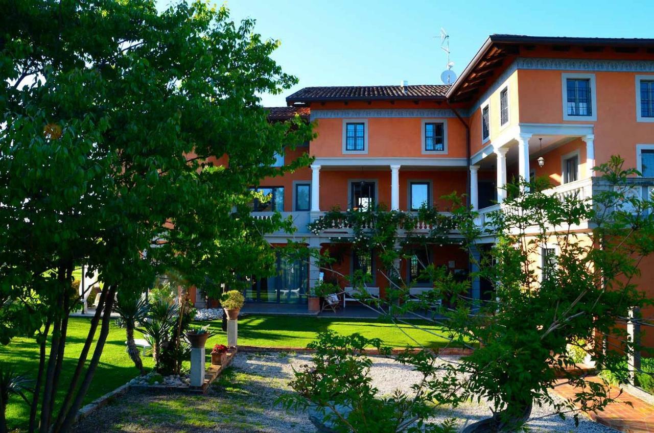 Bed and Breakfast Le Rondini à Grions del Torre Extérieur photo